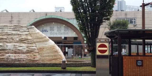 スタバ草加ヴァリエ店：草加駅に近く心地よい空間を楽しむ。営業時間情報もご紹介します